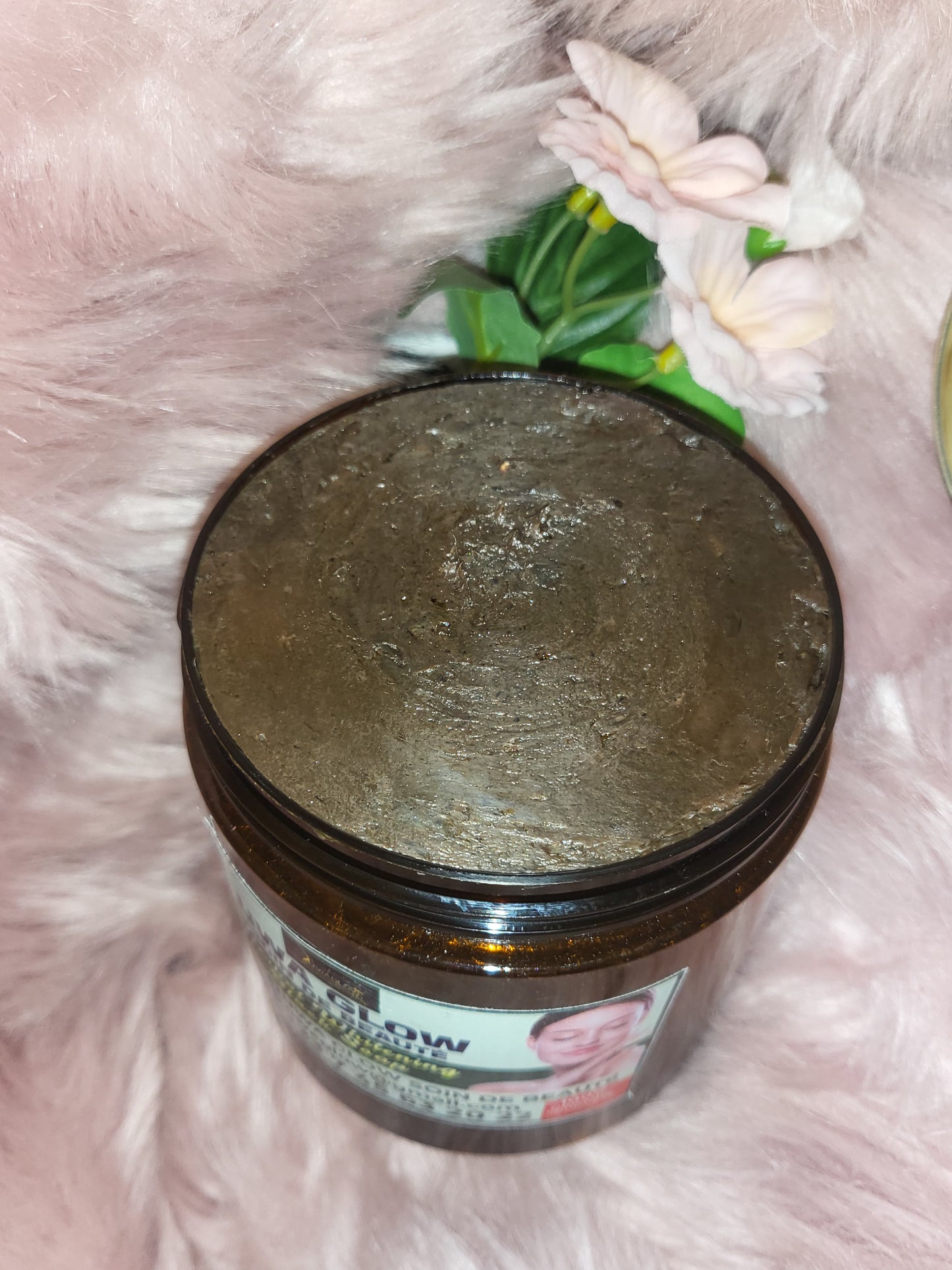 Savon noir de nigeria peau éclatante