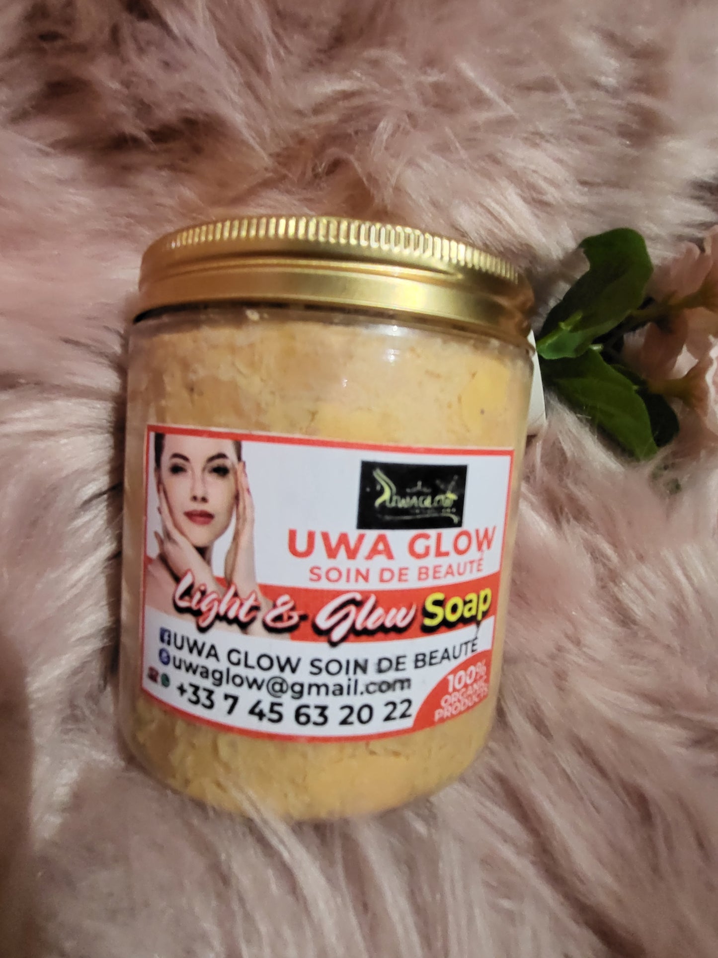 light and Glow bathing soap